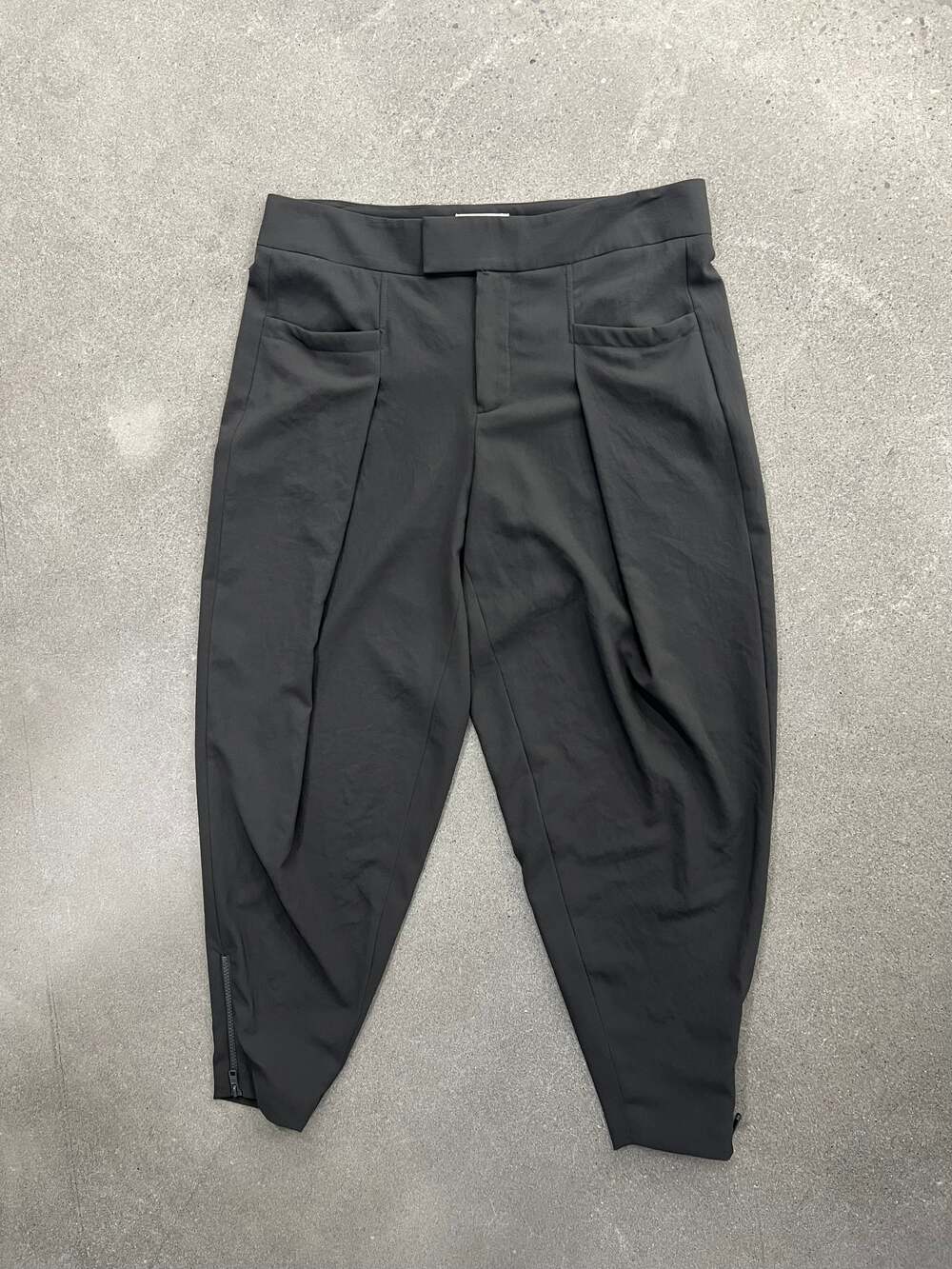 Helmut Lang Relaxed Pleated Trousers - 6